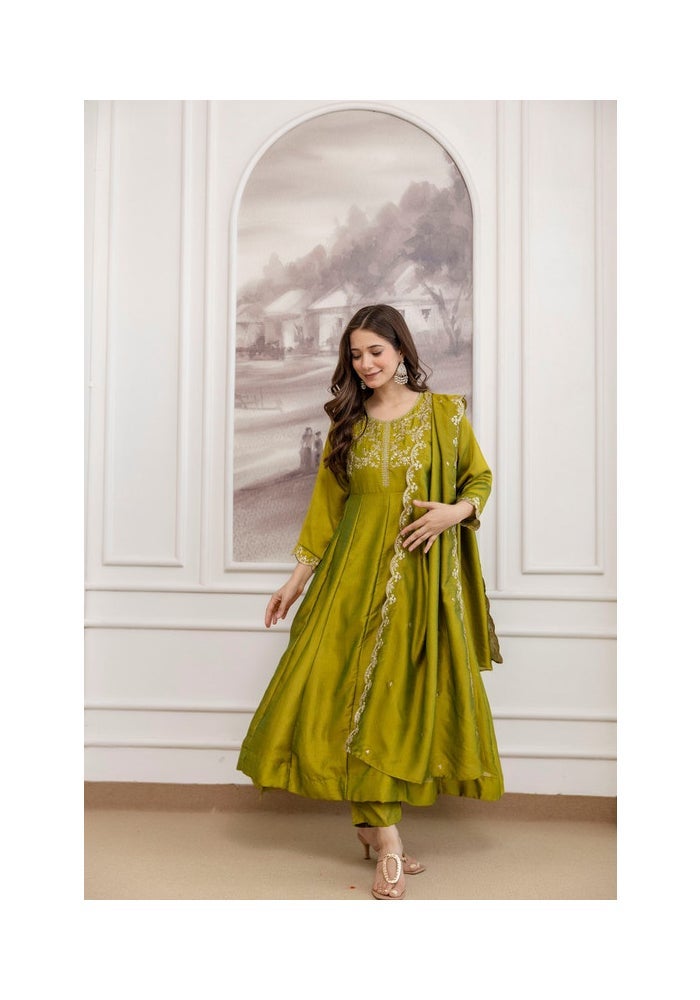 Malishka Export Embroidered Anarkali Kurta Pant Set for Women - Image 5